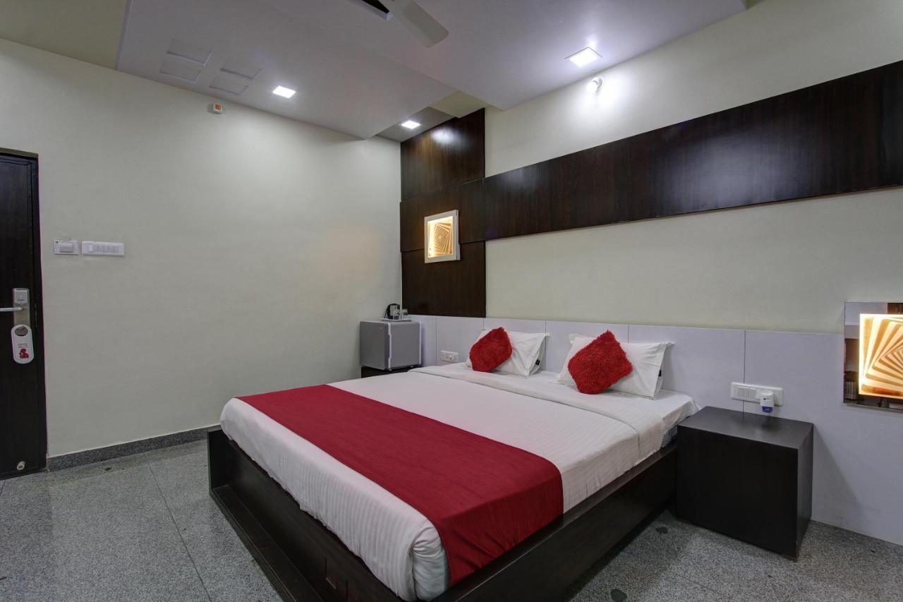 Hotel Le Grande Bijāpur Dış mekan fotoğraf